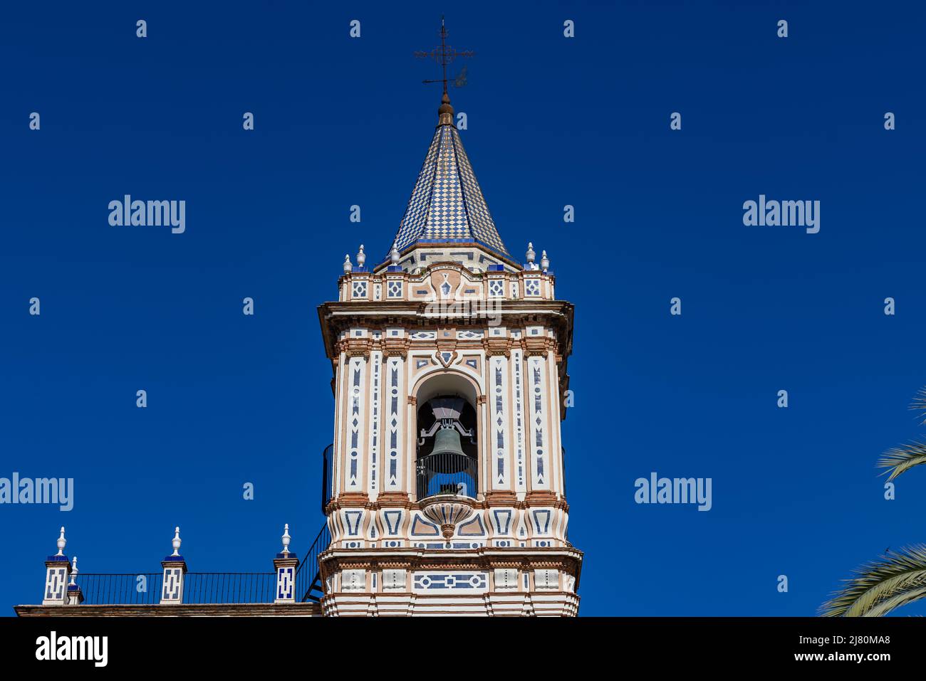 Torre campanaria di Iglesia de San Pedro (St Pietro), a Huelva, Andalusia, Spagna Foto Stock