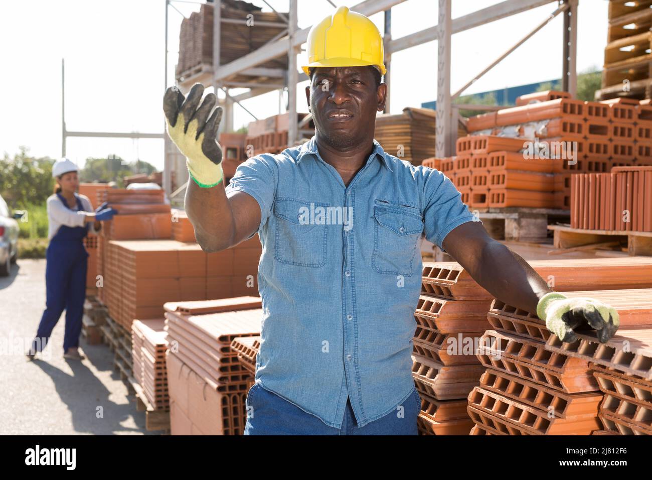 Costruttore in magazzino Foto Stock