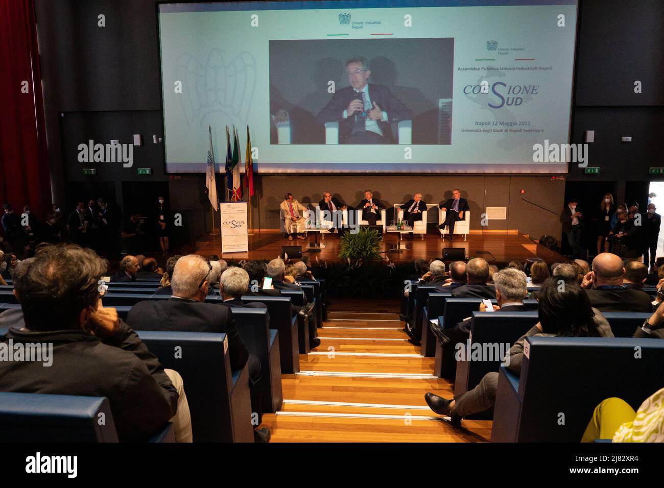 Napoli, Italia. 12th maggio 2022. Giovedì 12 maggio l’Unione industriale di Napoli ha organizzato l’Assemblea pubblica “coesione Sud” presso l’Università Federico II di Napoli, complesso San Giovanni A Teduccio. Credit: Independent Photo Agency/Alamy Live News Foto Stock