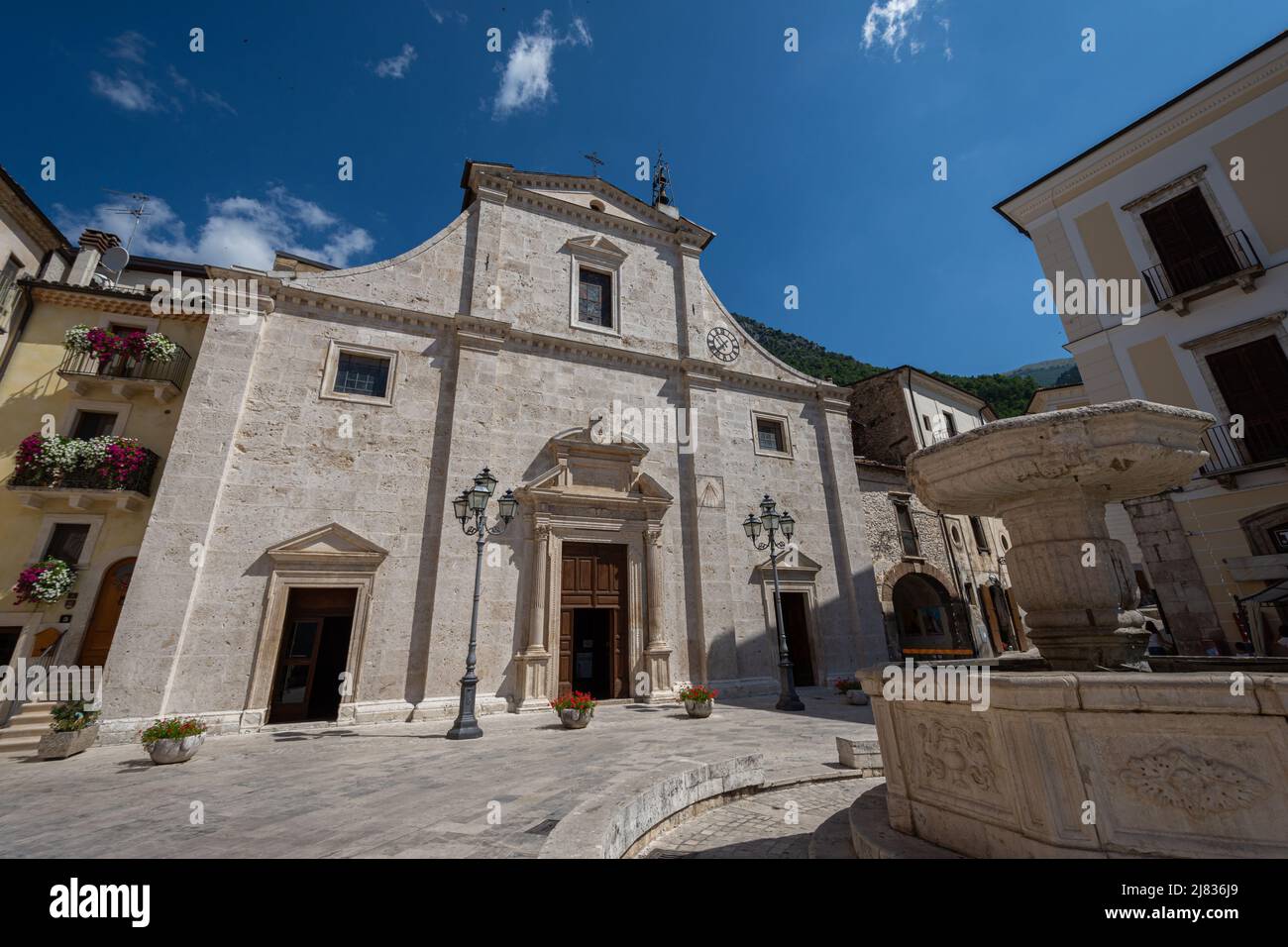 Pacentro, l'Aquila, Abruzzo, chiesa di S. Maria maggiore. Risale al 13th secolo Foto Stock