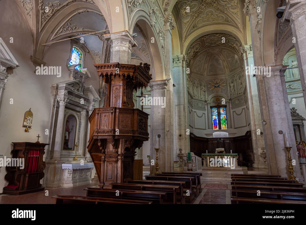 Pacentro, l'Aquila, Abruzzo, chiesa di S. Maria maggiore. Risale al 13th secolo Foto Stock