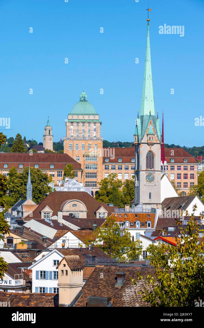 Gebaeude der ETH Zuerich, Kirchenturm, Altstadt von Zuerich, Zuerich, Schweiz Foto Stock