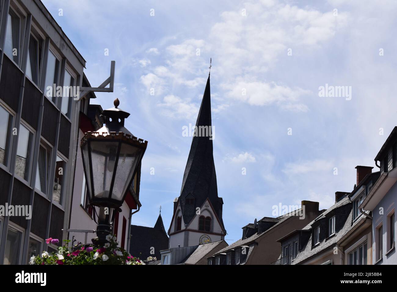 torre sopra la città vecchia Mayen Foto Stock