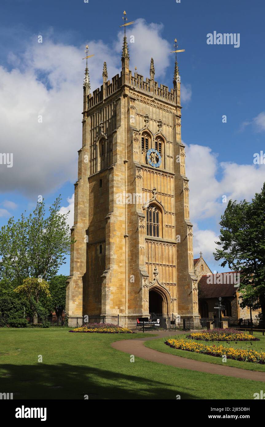 Il Campanile dell'Abbazia di Evesham, costruito tra il 1531 e il 1539, l'unica parte rimanente dell'abbazia che fu sciolta nel 1539 Foto Stock