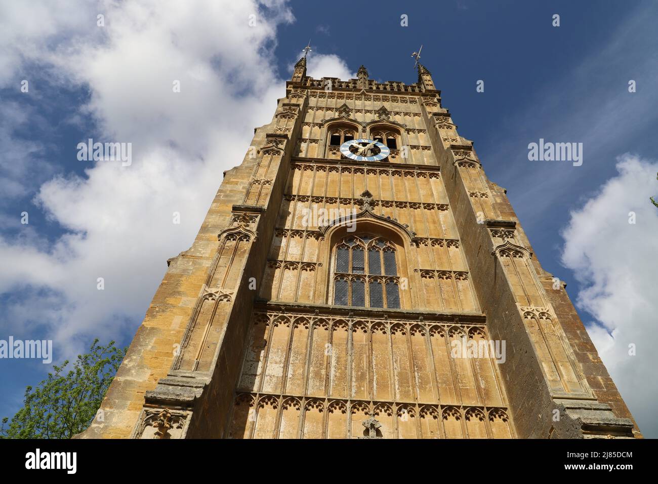 Il Campanile dell'Abbazia di Evesham, costruito tra il 1531 e il 1539, l'unica parte rimanente dell'abbazia che fu sciolta nel 1539 Foto Stock