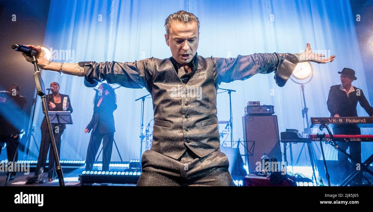 Dave Gahan di Depeche Mode in esecuzione con Soulsaver nel 2021 Foto Stock