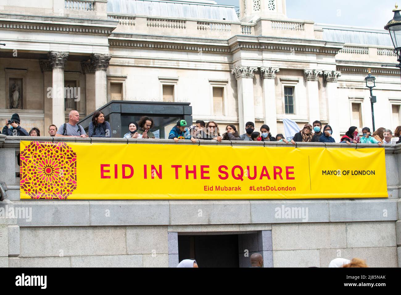 Londra celebra Eid in the Square a Trafalgar Square. L'evento culturale unico che segna la fine del Ramadan, il mese santo islamico del digiuno. Foto Stock