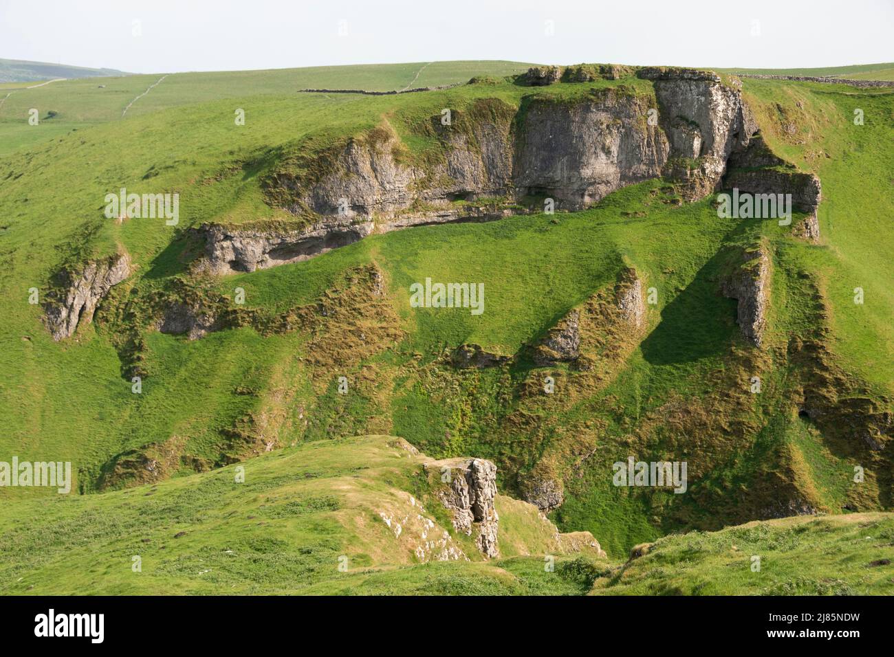 Una vista sulla brughiera nel Parco Nazionale del Peak District a Winnatt Pass Foto Stock