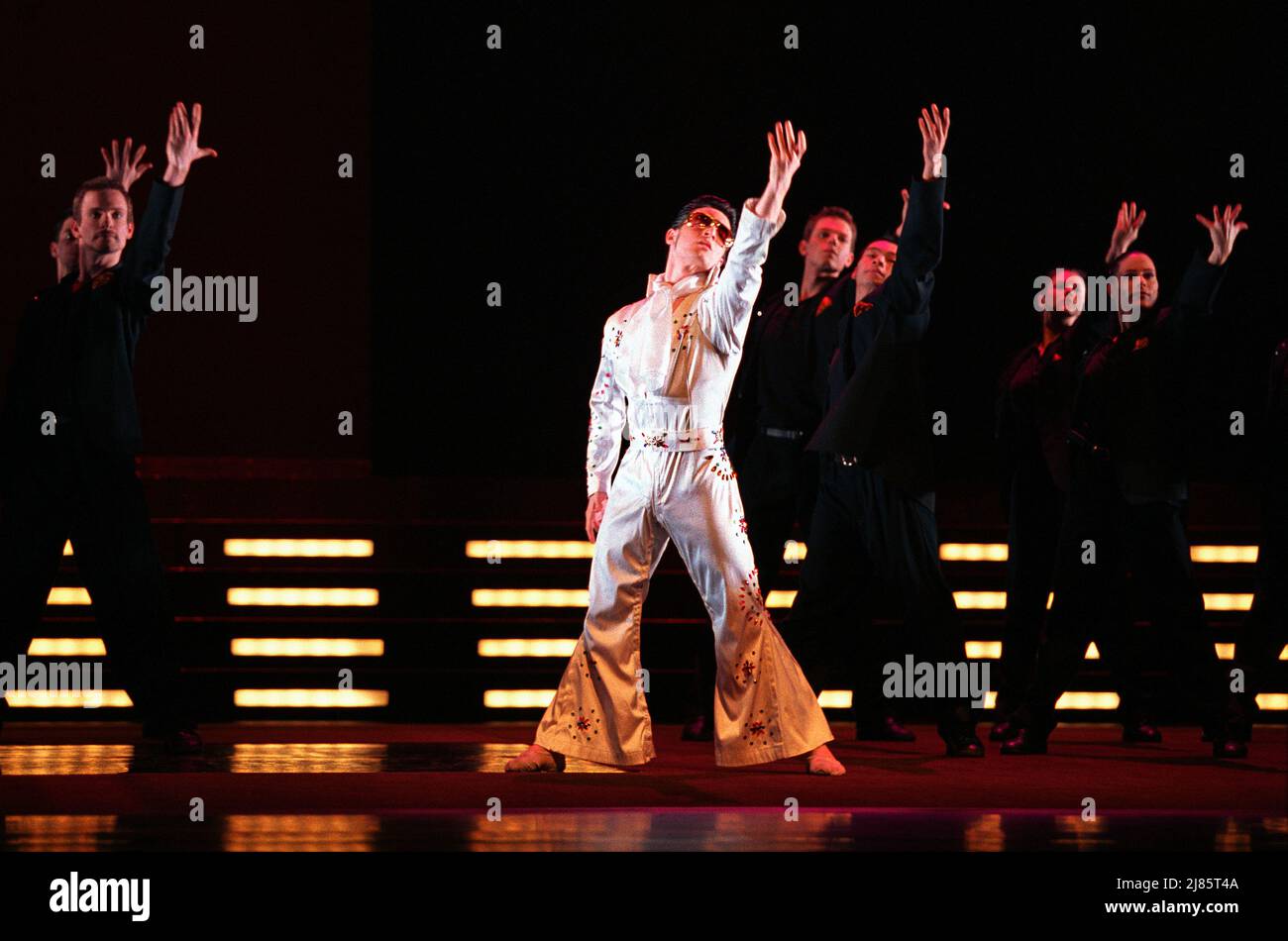 Juan Rodriguez nel RE presentato dal balletto Peter Schaufuss a Sadler’s Wells, Londra EC1 27/04/2000 design: Steven Scott coreografia & direzione: Peter Schaufuss Foto Stock