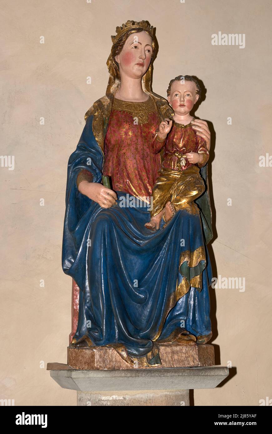 Madonna col Bambino detta Madonna del Barbialla o dei Chierici - legno intagliato - Francesco di Domenico Valdambrino - primo ventennio del XV secol Foto Stock