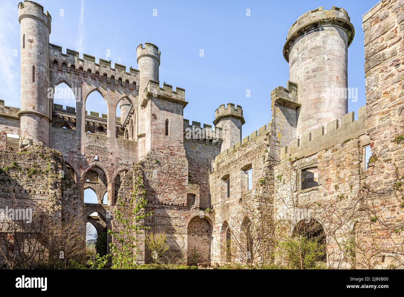 Il castello di Lowther nel Parco Nazionale del Distretto Inglese del Lago vicino Penrith, Cumbria, Inghilterra Regno Unito Foto Stock