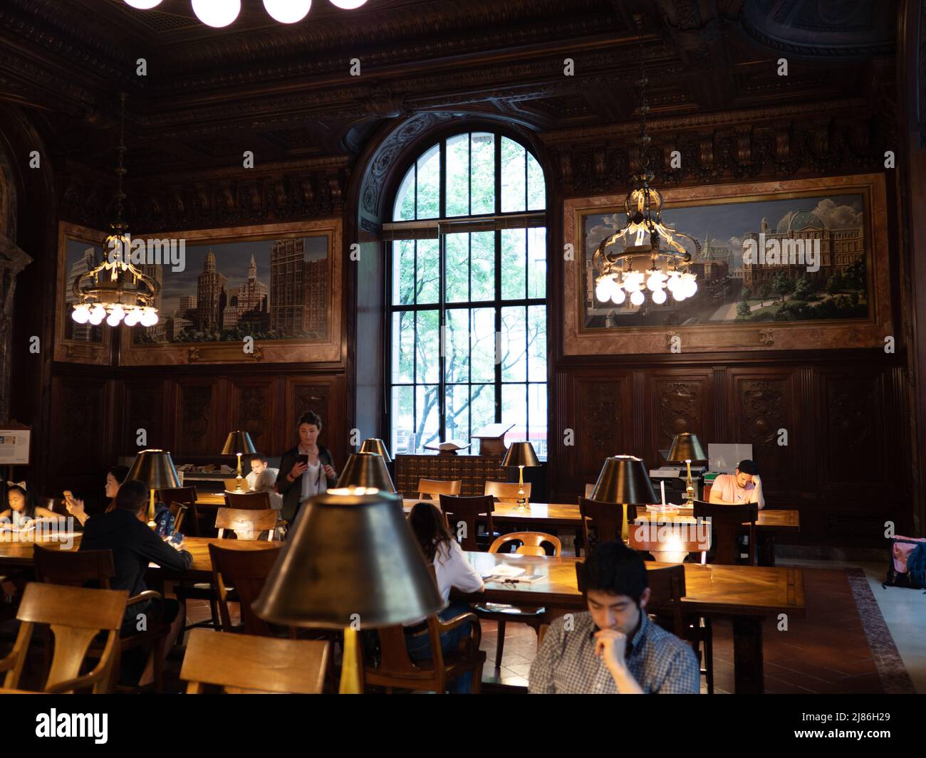 Immagine della Sala periodica DeWitt Wallace nella Biblioteca pubblica di New York. Foto Stock