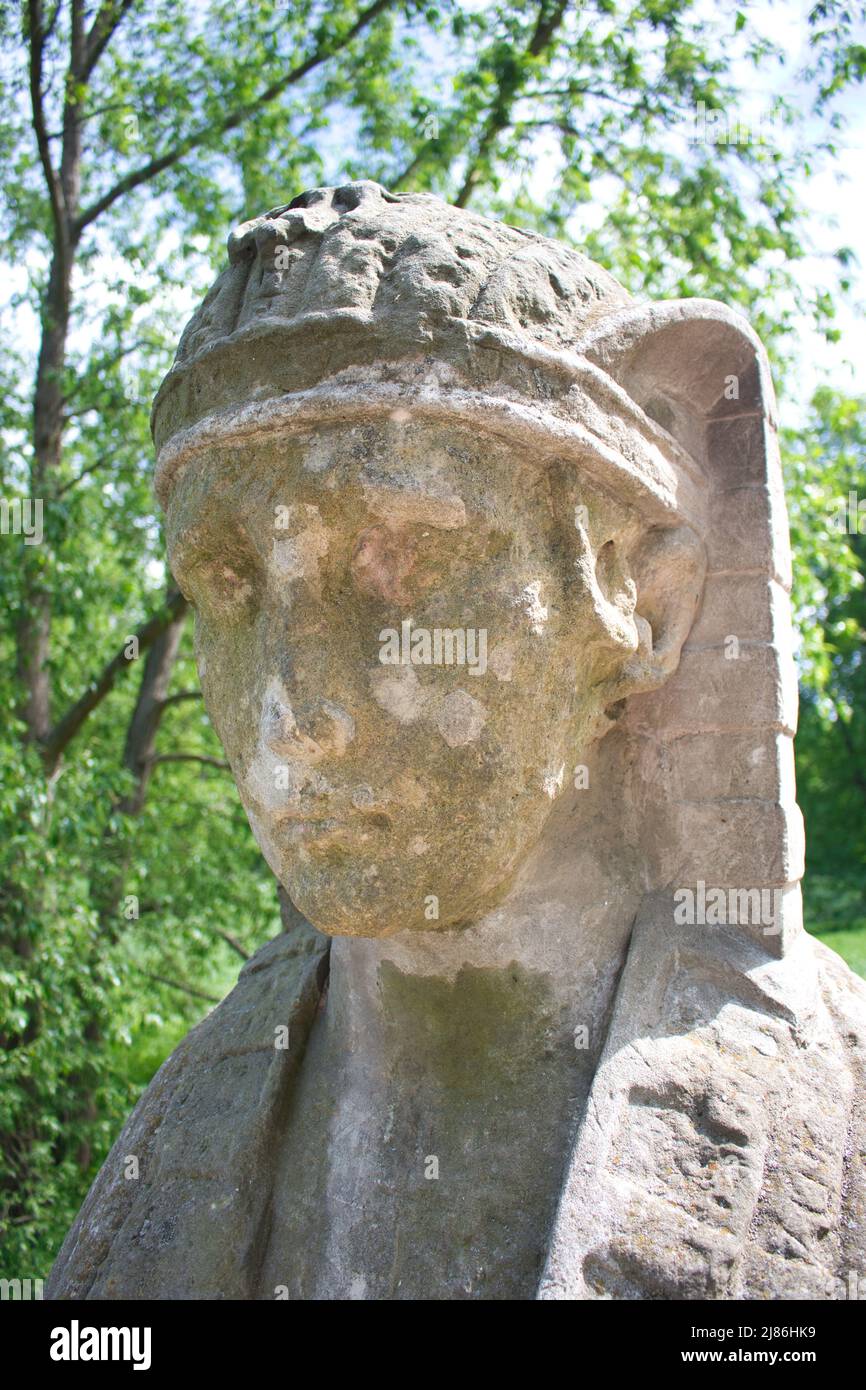 Una testa di statua sfinge. Chateau Veltrusy. Repubblica Ceca. Foto Stock