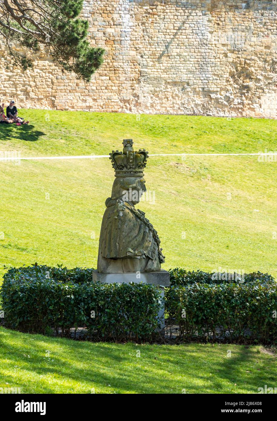 Busto di re Giorgio III in lincoln Castle Grounds 2022 Foto Stock