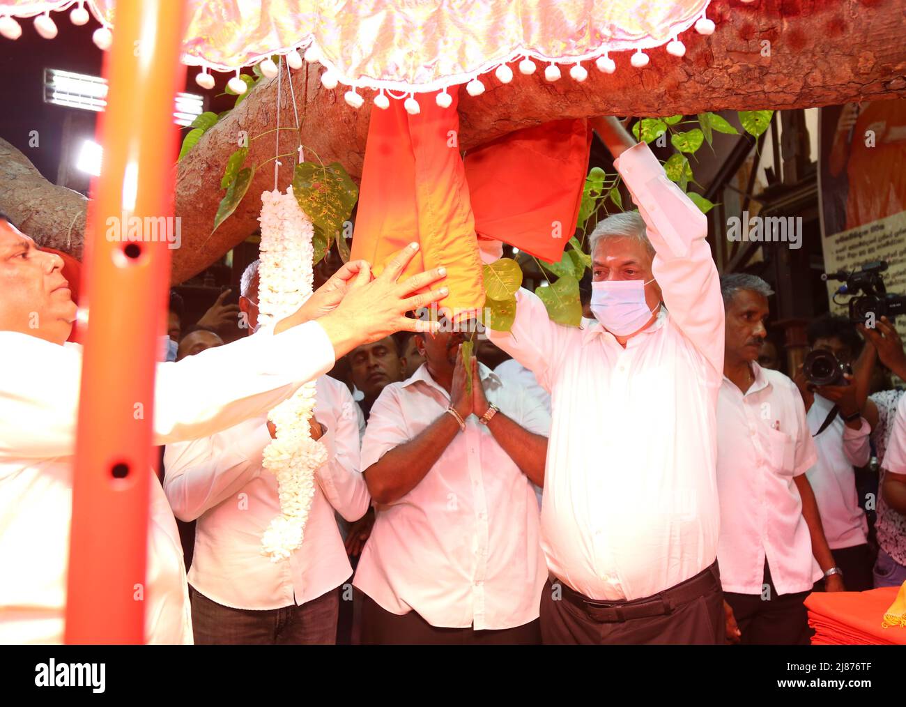 Colombo, Sri Lanka. 12th maggio 2022. La nomina di Ranil Wickremesinghe come primo Ministro dello Sri Lanka del 26th il 12/5/2022 dopo aver partecipato alle cerimonie religiose. È stato il primo Ministro 6 volte prima. In Sri Lanka, il primo Ministro Daru Wickremasinghe è stato menzionato come il primo Ministro del mondo 6 volte. (Foto di Hirantha Withanage/Pacific Press) Credit: Pacific Press Media Production Corp./Alamy Live News Foto Stock