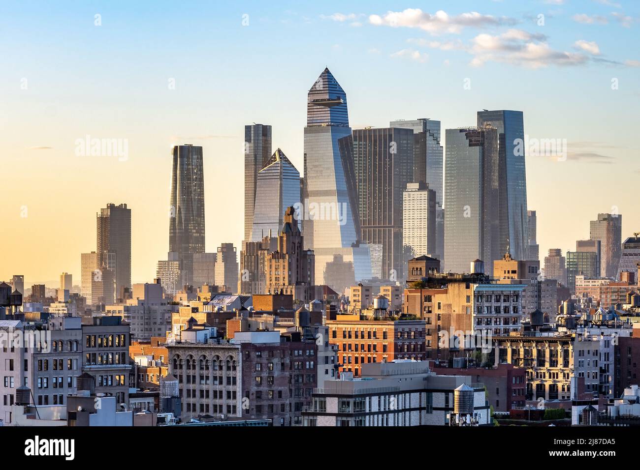 New York, USA, 11 maggio 2020. Edifici di Manhattan al tramonto. Credit: Enrique Shore/Alamy Stock Photo Foto Stock