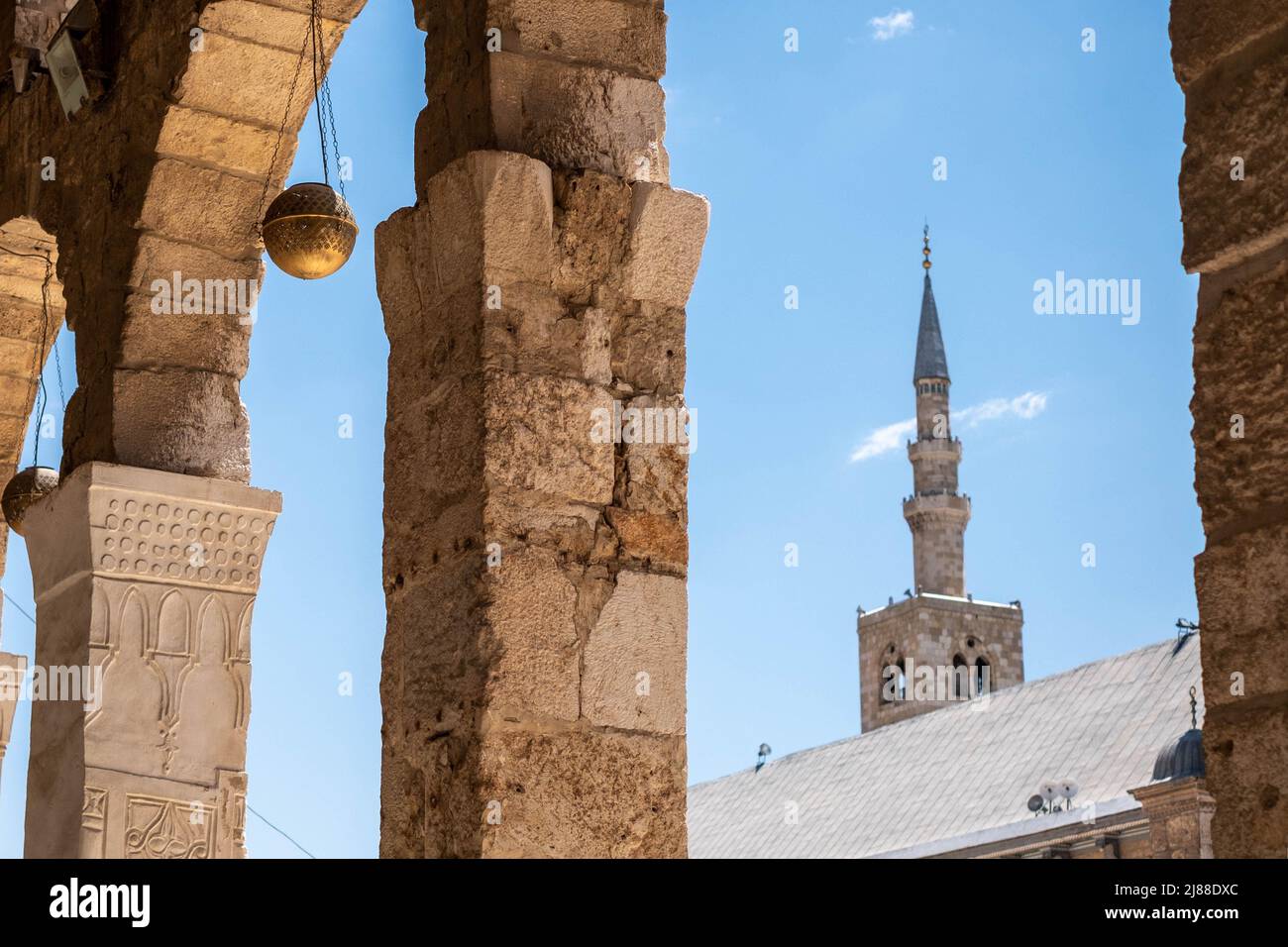 Damasco, Siria - Maggio 2022: Un minareto della Moschea di Umayyyad, conosciuta anche come la Grande Moschea di Damasco Foto Stock