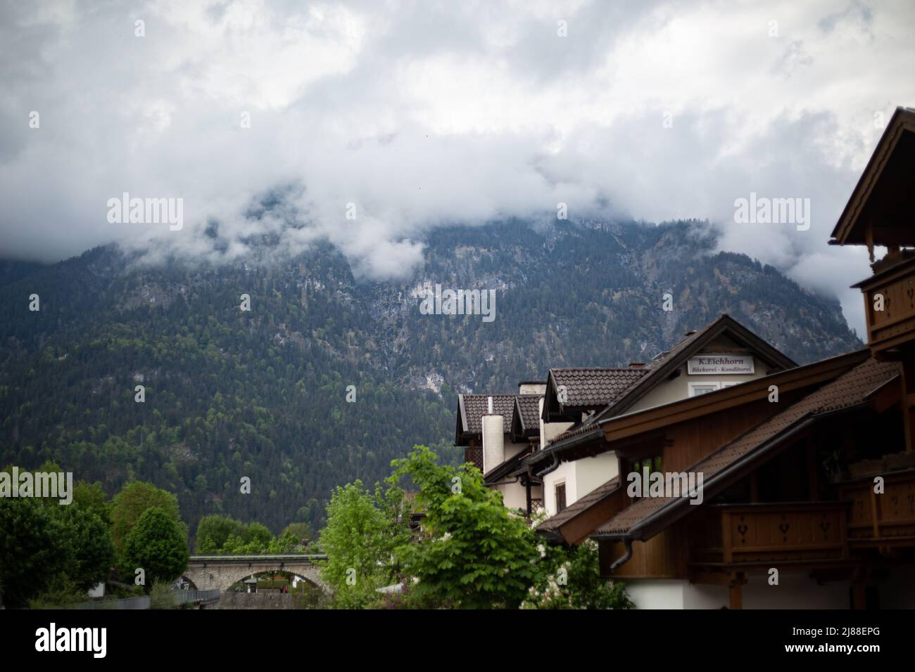 Garmisch-Partenkirchen è stato in preparazione per la riunione del G7 il 13 maggio 2022 per mesi. L'incontro del G7 si svolgerà a Schloss Elmau, nei pressi di Garmisch-Patenkirchen dal 26 giugno al 28 2022 giugno. (Foto di Alexander Pohl/Sipa USA) Foto Stock