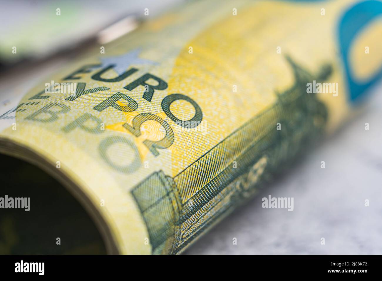 Frammento di primo piano estremo di cento valute cartacee dell'Unione europea. Pila di banconote UE Foto Stock