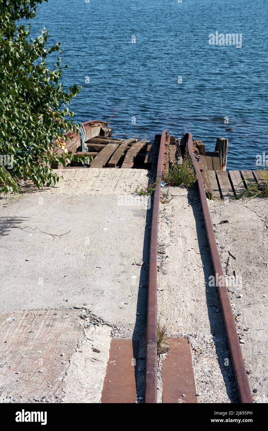 È crollato il ponte ferroviario che conduce al porto; Nordhavn, Copenhagen, Danimarca Foto Stock