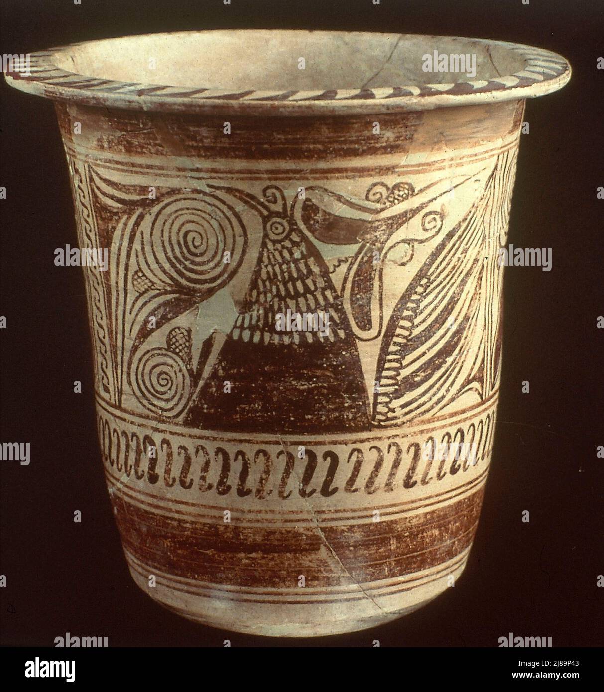 KALATHOS PROCEDENTE DE ARCHENA (MURCIA) - III/I AC - CERAMICA IBERICA. LUOGO: MUSEO ARQUEOLOGICO NACIONAL-COLECCION. MADRID. SPAGNA. Foto Stock