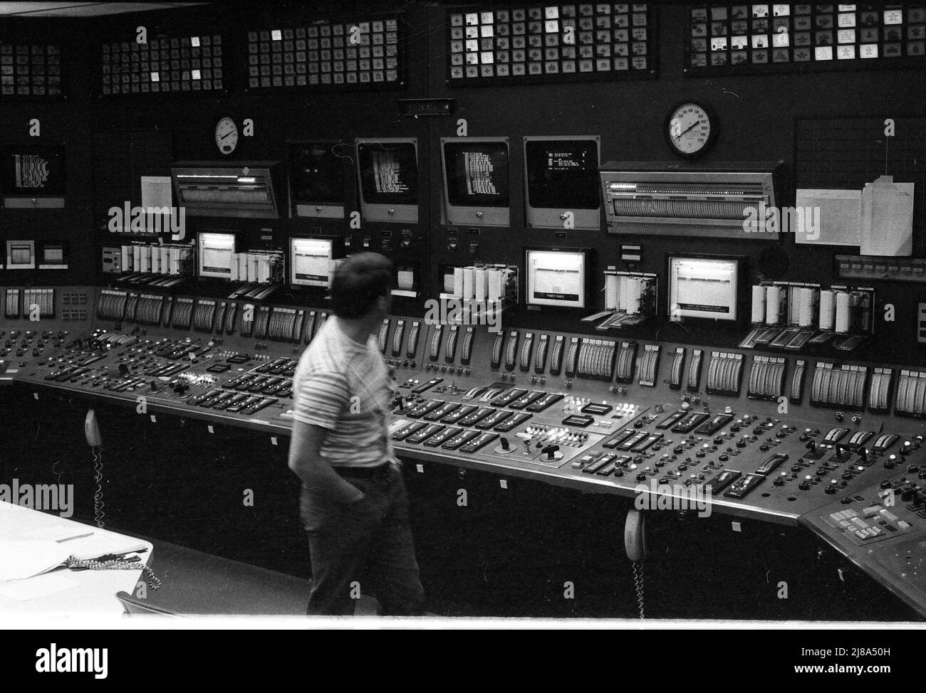 Centrale nucleare di Oconee in South Carolina, gestita dalla Duke Power Company 1979, identica alla centrale di Three Mile Island che ha avuto un incidente di fusione. Questa è la sala di controllo con tutti i comandi e i monitor complessi. Foto Stock