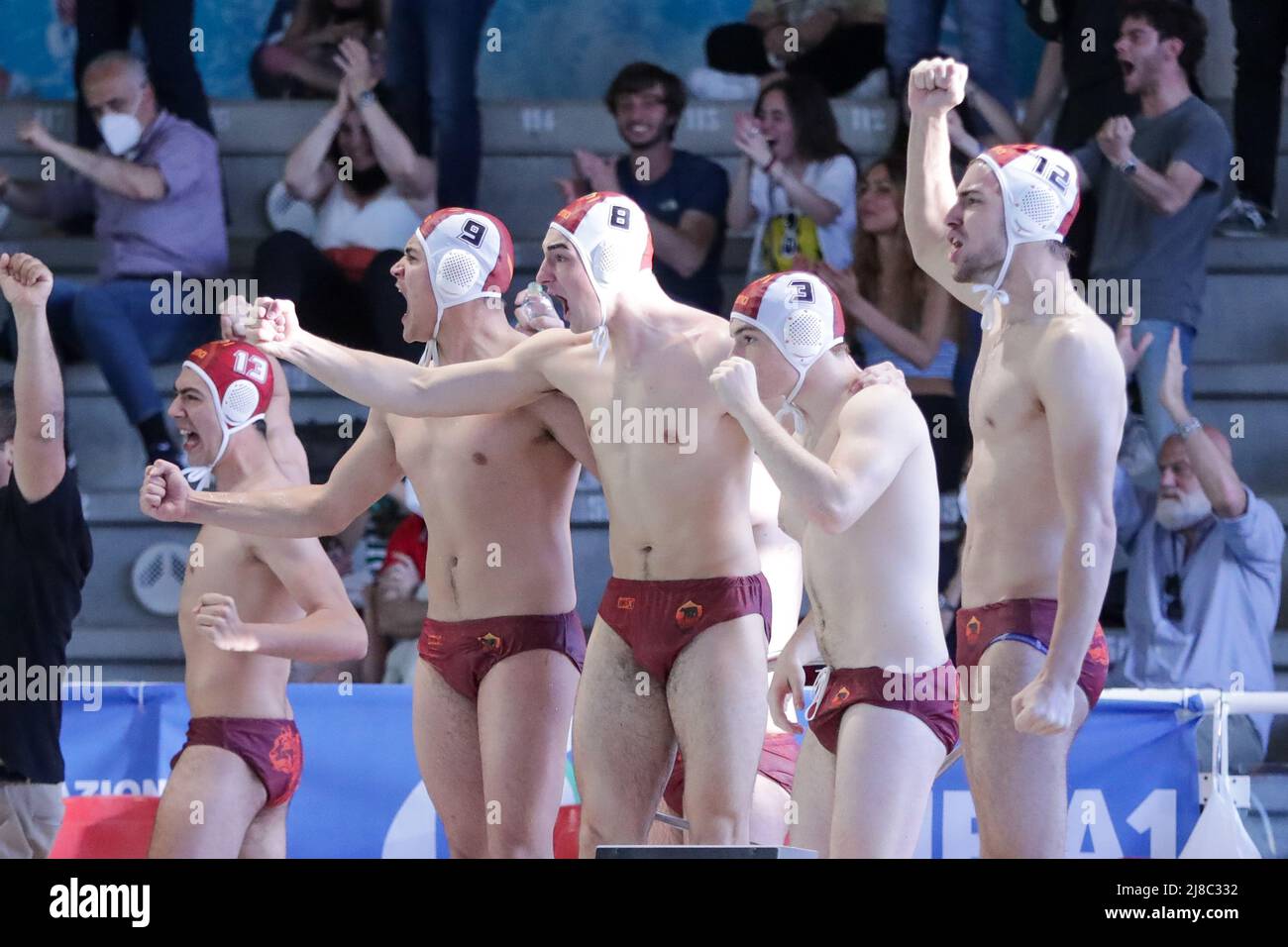 Roma Nuoto esultazione durante il Play out - Roma Nuoto vs WP Milano Metanopoli, Waterpolo Italian Series A match in Rome, Italy, May 14 2022 Foto Stock
