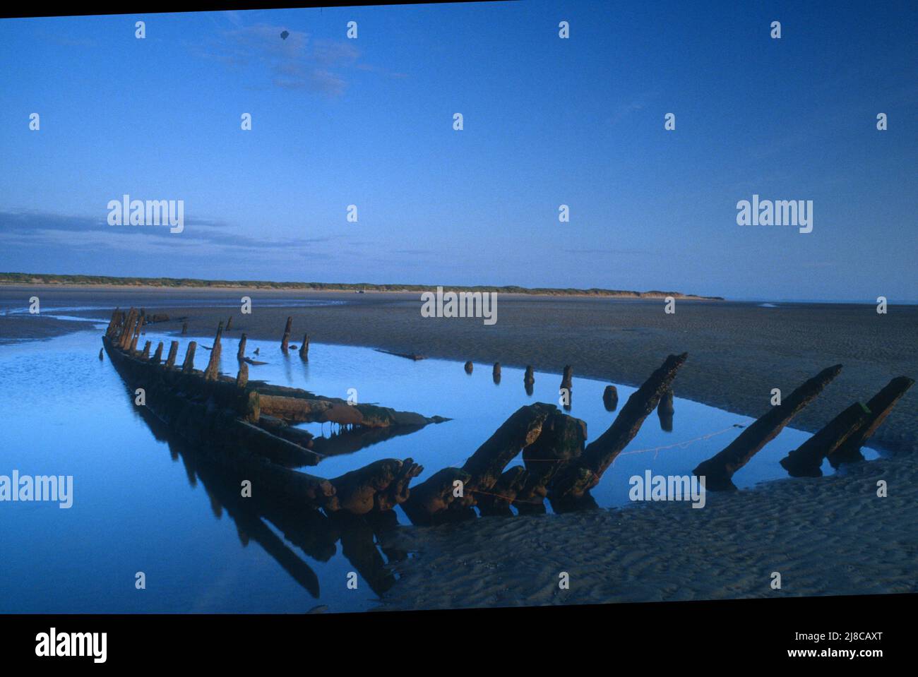 'Star of Hope' Un barque a tre alberi è stato distrutto Jan 1883 a sud di Southport con un carico di cotone grezzo. Capitanati dal capitano Hanuan tutti sono stati salvati. Foto Stock