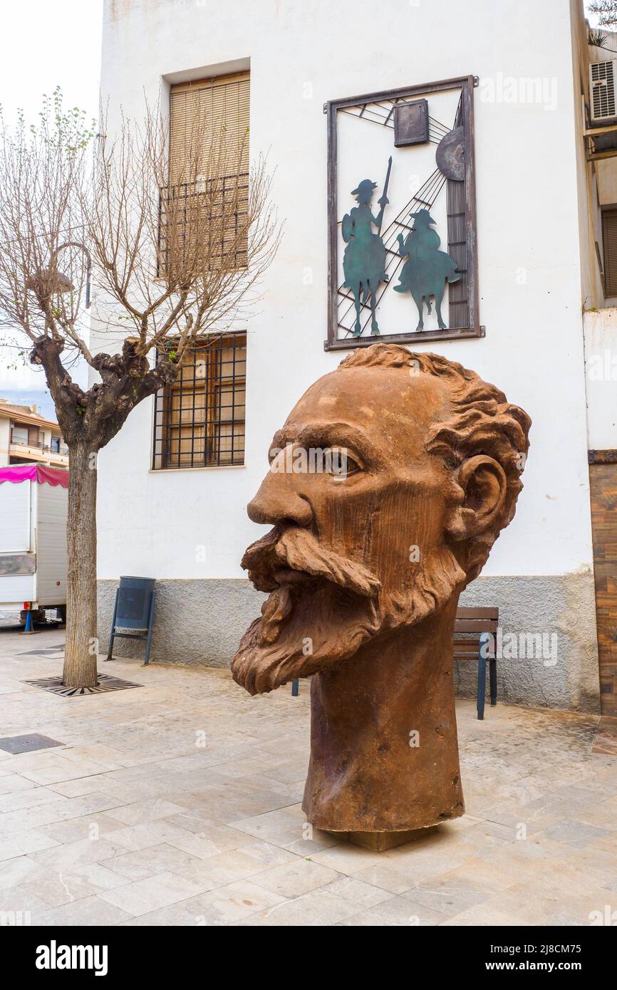 Scultura di Don Chisciotte nella città di Alpujarra di Órgiva - Granada, Spagna Foto Stock