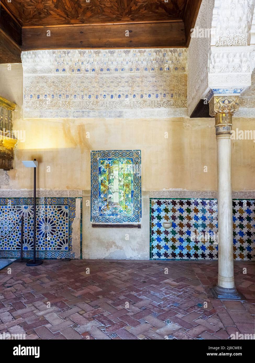 Sala del Mexuar nel complesso dei palazzi reali Nasrid - complesso dell'Alhambra - Granada, Spagna Foto Stock