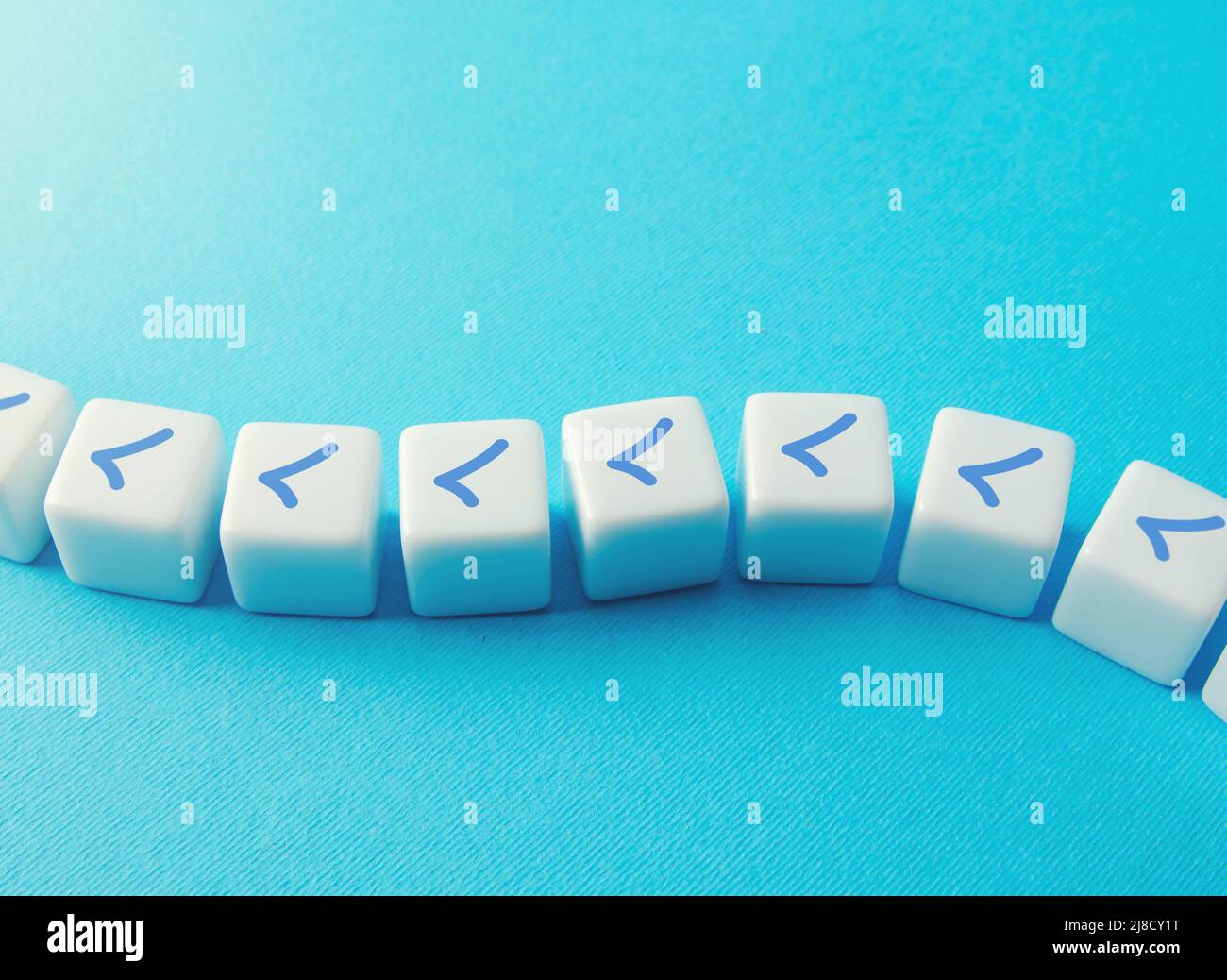 Catena di conferma. Controllo dei fatti. Una serie di decisioni corrette. Attuazione della tabella di marcia contrattuale. Conformità ai criteri. Certificazione. COM Foto Stock