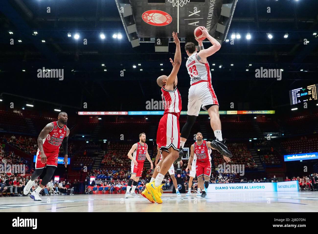 FOTOCAMERA DIGITALE OLYMPUS Durante il Playoff - AX Armani Exchange Milano vs Unahotels Reggio Emilia, Campionato Italiano di Basket a Serie a Milano, 15 2022 maggio Foto Stock