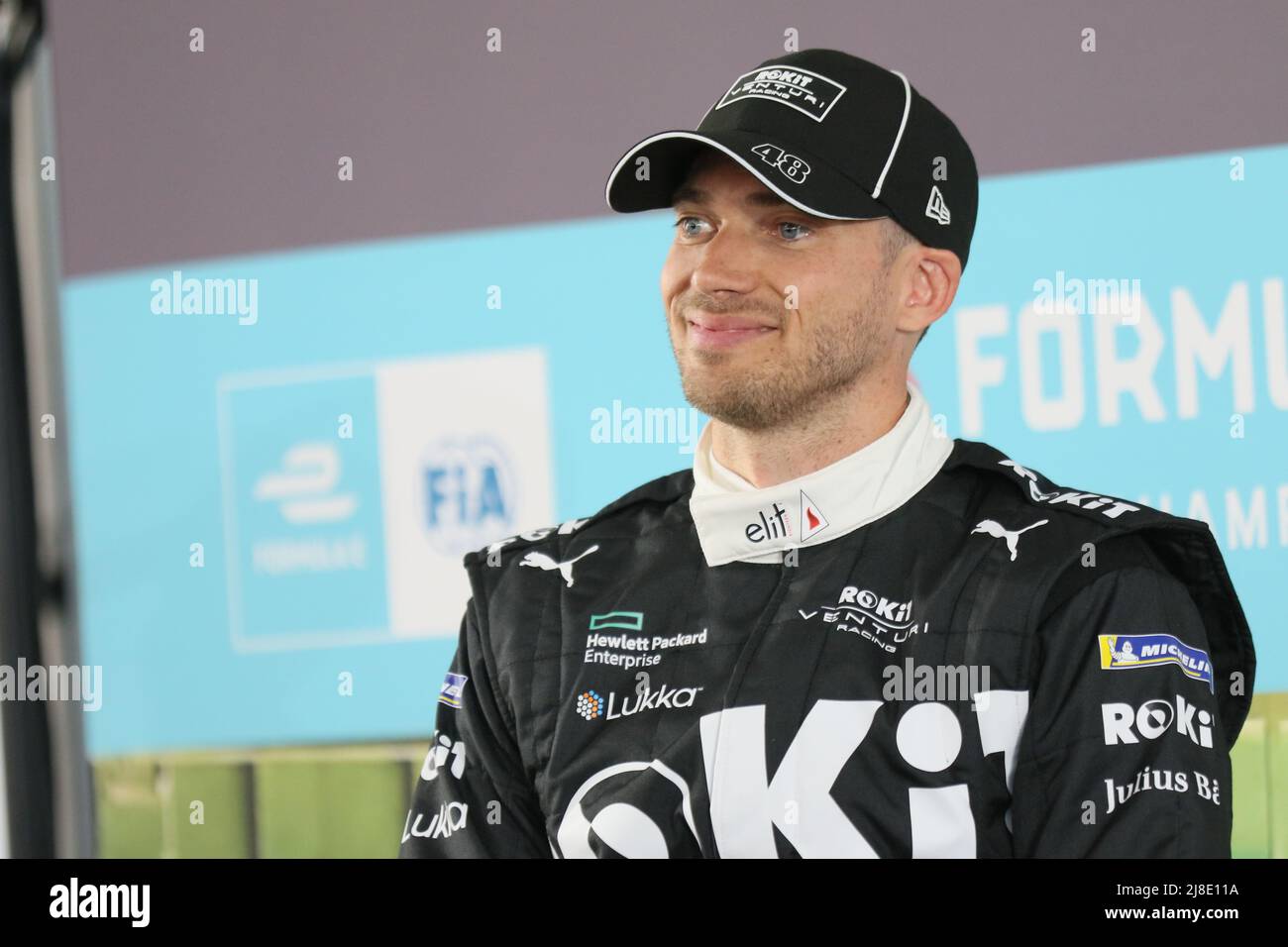 Germania, Berlino, 15 maggio 2022. Edoardo Mortara alla conferenza stampa. Nyck de Vries, Team Mercedes-EQ vince il Round 8 del Campionato FIA di Formula e ABB 2021/22. Edoardo Mortara del Team ROKIT Venturi Racing conquista il secondo posto e Stoffel Vandoorne del Team Mercedes-EQ conquista il terzo posto. La Shell Recharge Berlin e-Prix 2022 sarà a Berlino il 14th e 15th maggio 2022 con una doppia gara per l'ottava volta. La serie di corse elettriche 2021/2022 si svolgerà presso l'ex aeroporto Tempelhof. Foto Stock