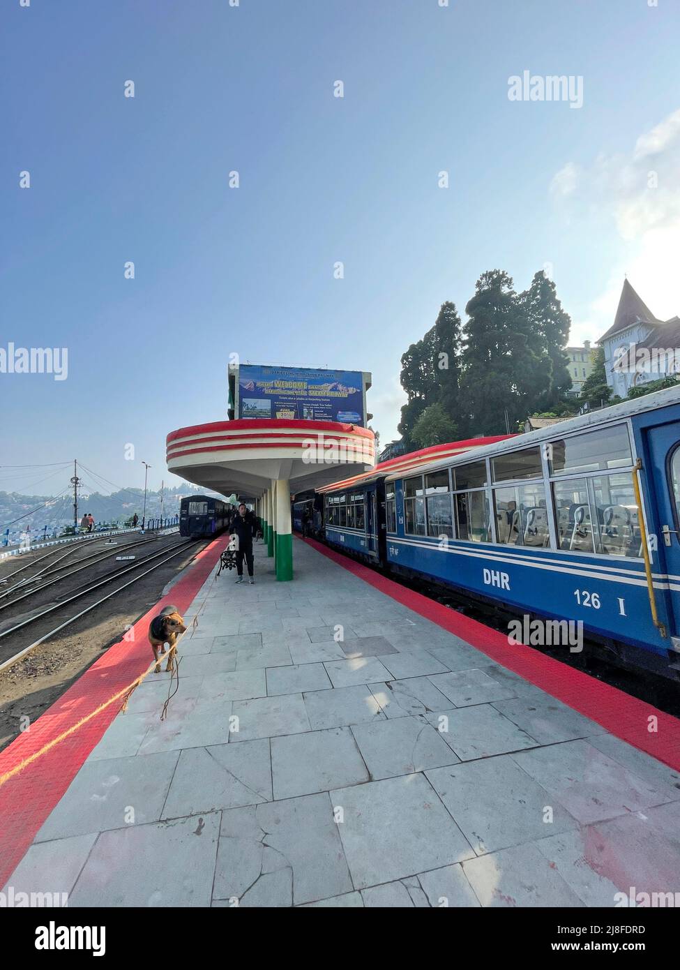 Treno giocattolo Darjeeling collina e stazione in Himalaya West Bengala India Foto Stock