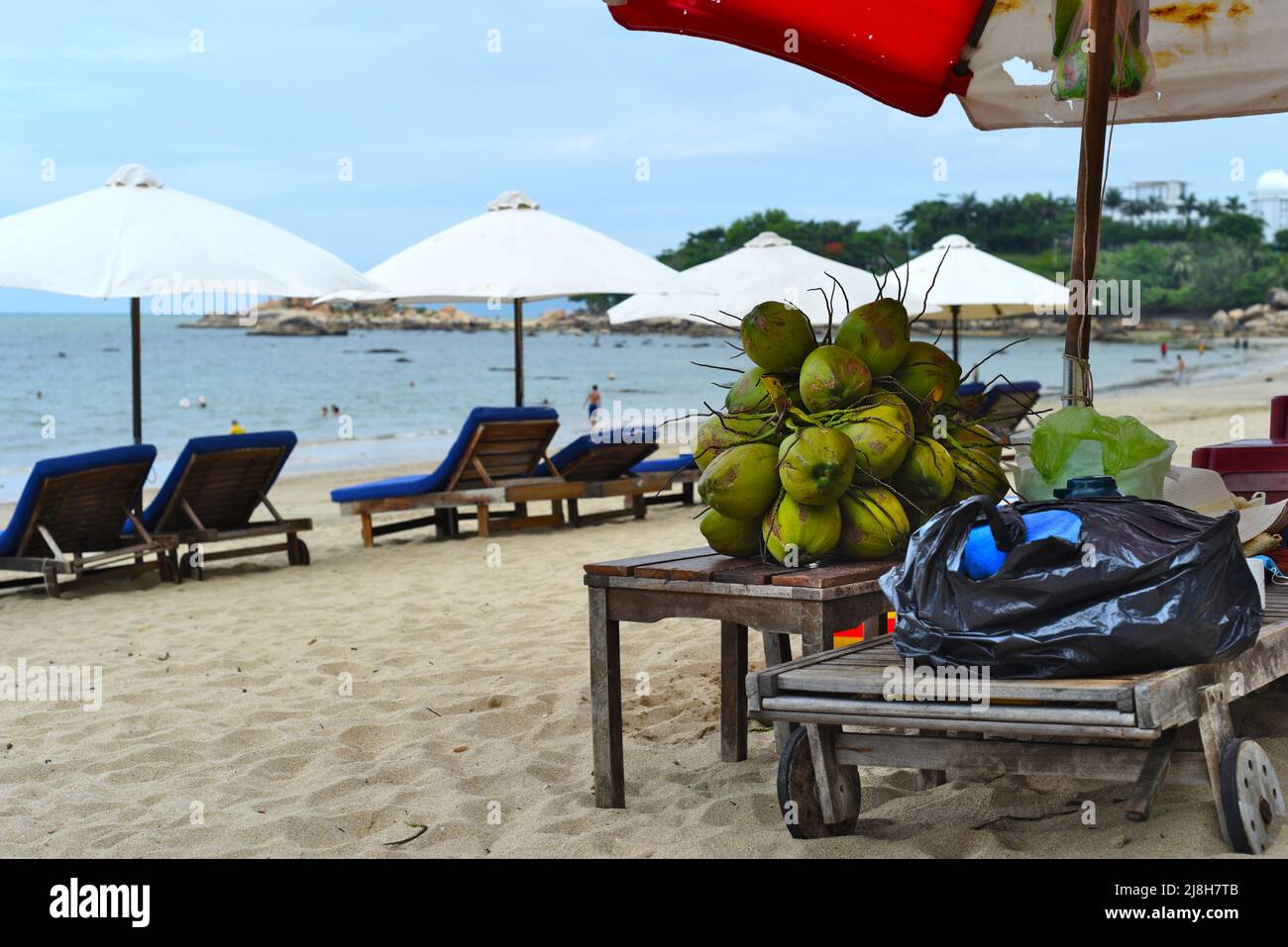 Bozzetti in vendita sulla spiaggia di South China mare del Vietnam Nha trang Foto Stock