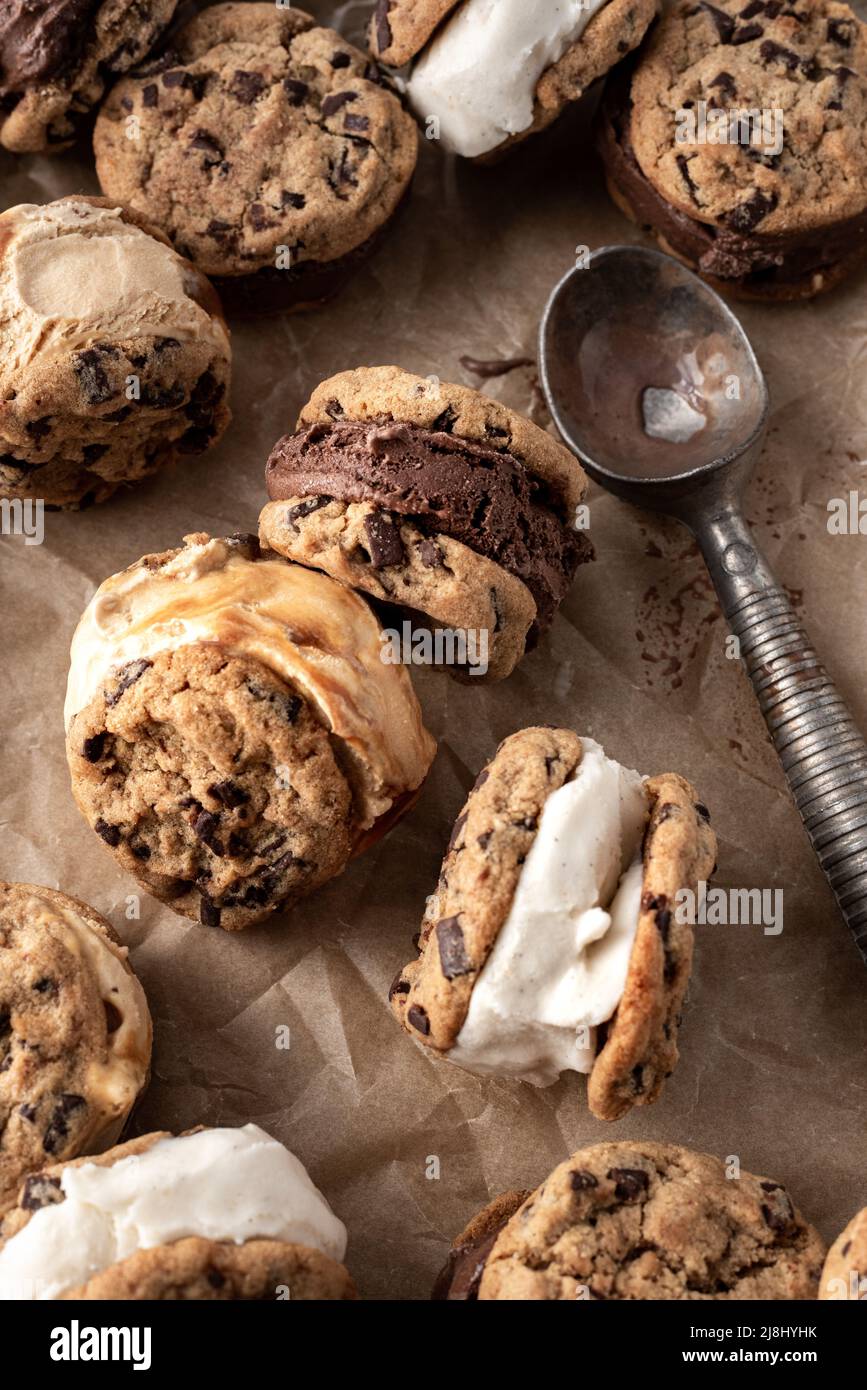 Sono appena preparati dei sandwich al gelato Foto Stock