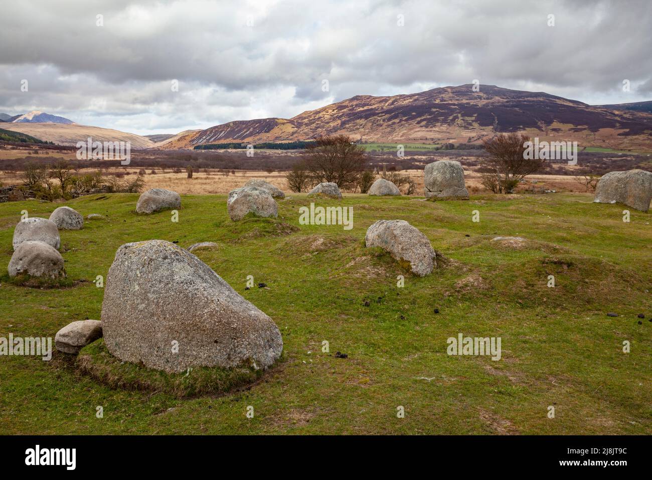 Fingal's Cauldron Seat, Machrie Moor, Isola di Arran, Scozia. Sito leggendario collegato a Fingal, alias Fionn Mac Cumhail, un gigante irlandese Foto Stock