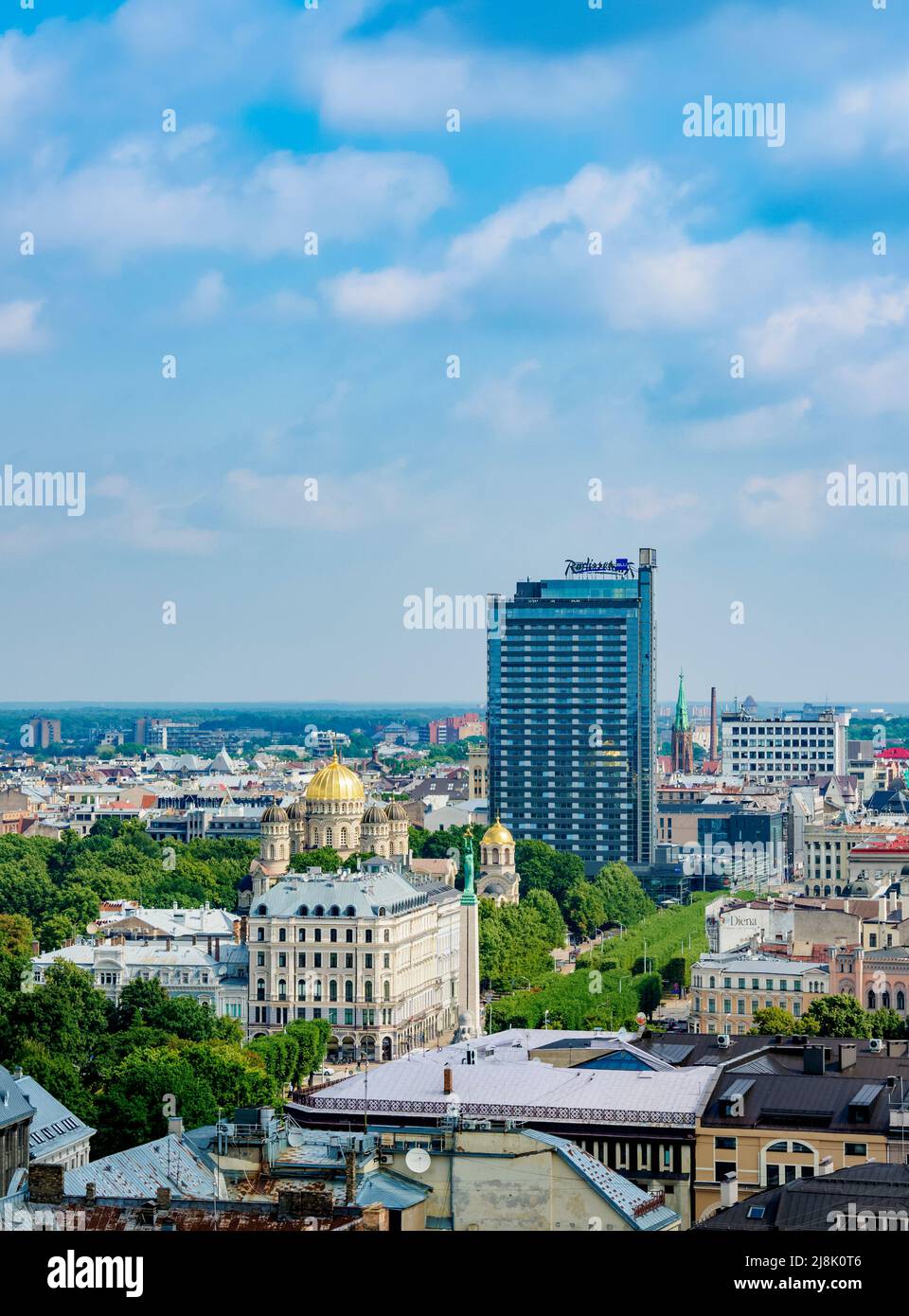 Vista verso la Natività della Cattedrale Ortodossa di Cristo, riga, Lettonia Foto Stock