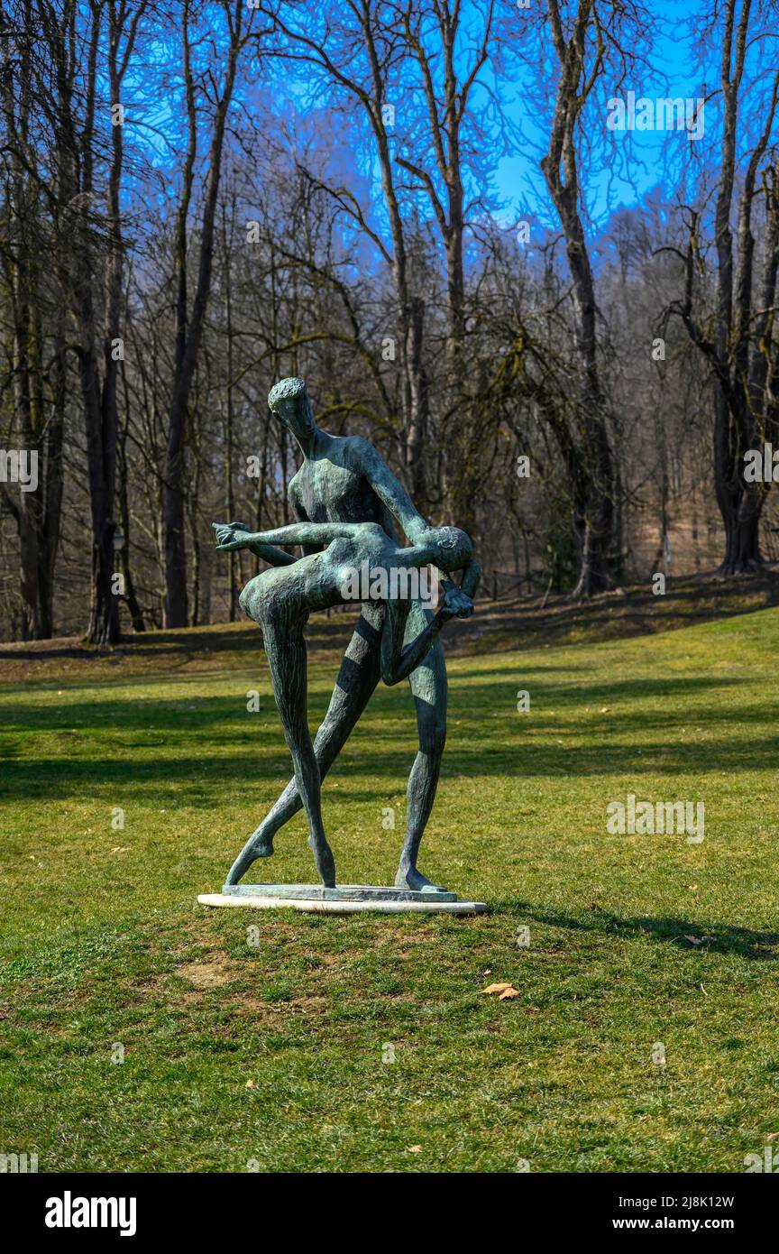 LUBIANA, SLOVENIA - 15 FEBBRAIO 2022: Balletto statua nel parco Tivoli, Lubiana di Stojan Bathic Foto Stock