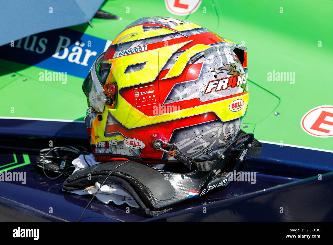 Berlino, Germania, 15th maggio 2022. 2022 Shell Recharge Berlin e-Prix, Round 8 del Campionato del mondo di Formula e ABB FIA 2021-22, Tempelhof Airport Circuit a Berlino, Germania nella foto: Casco di Robin FRIJNS (NLD) di Envision Racing © Piotr Zajac/Alamy Live News Foto Stock