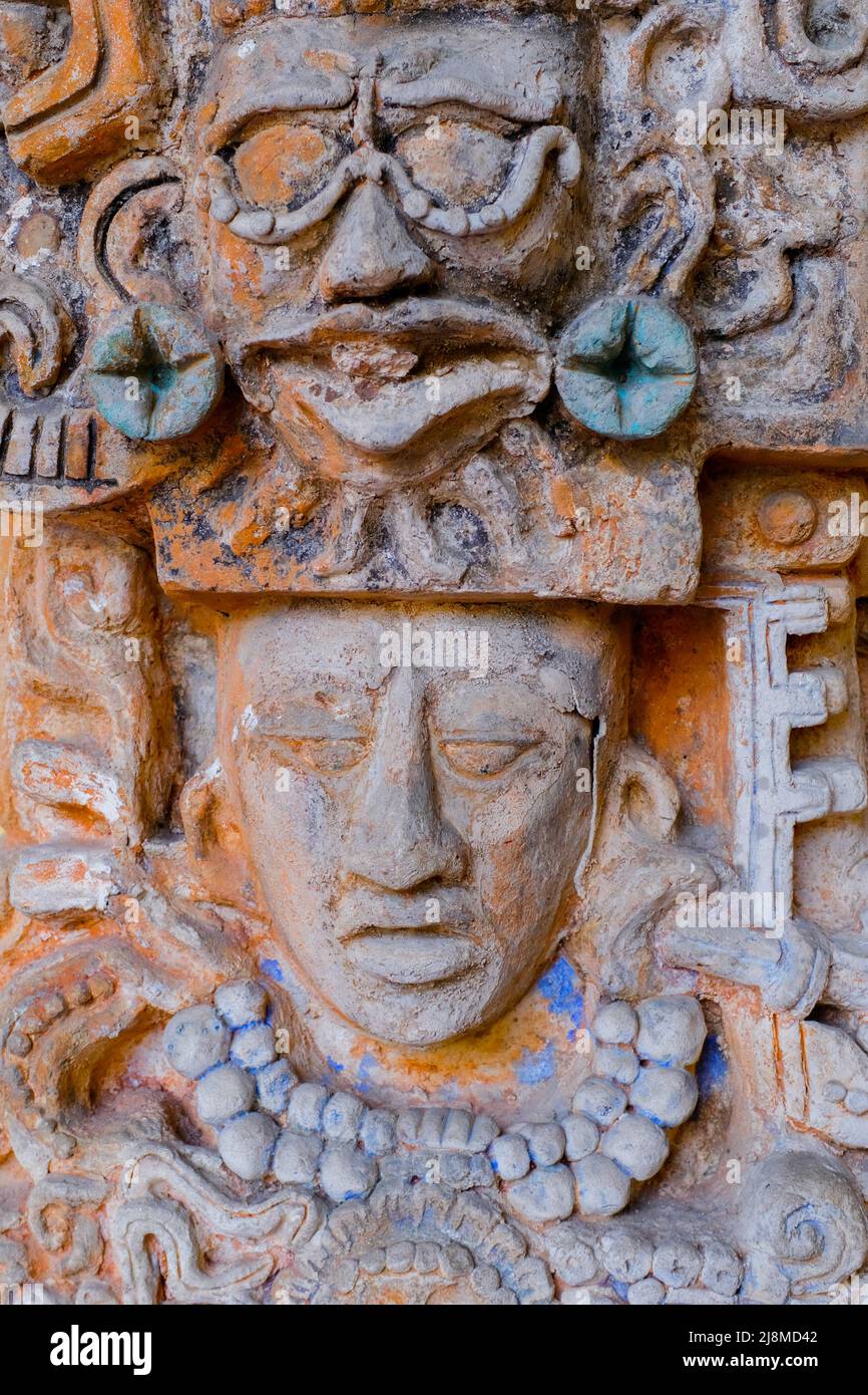 Statua maya, Merida centro, Yucatan Messico Foto Stock