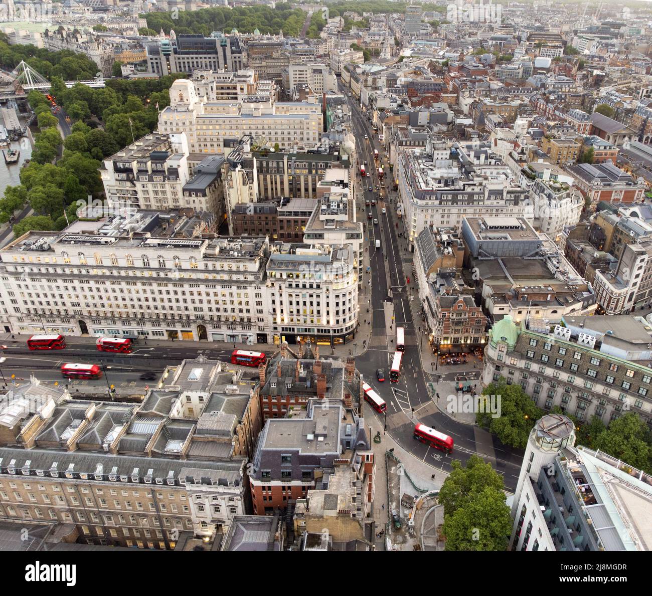 Strand Aldwych, Northbank, Londra, Inghilterra Foto Stock