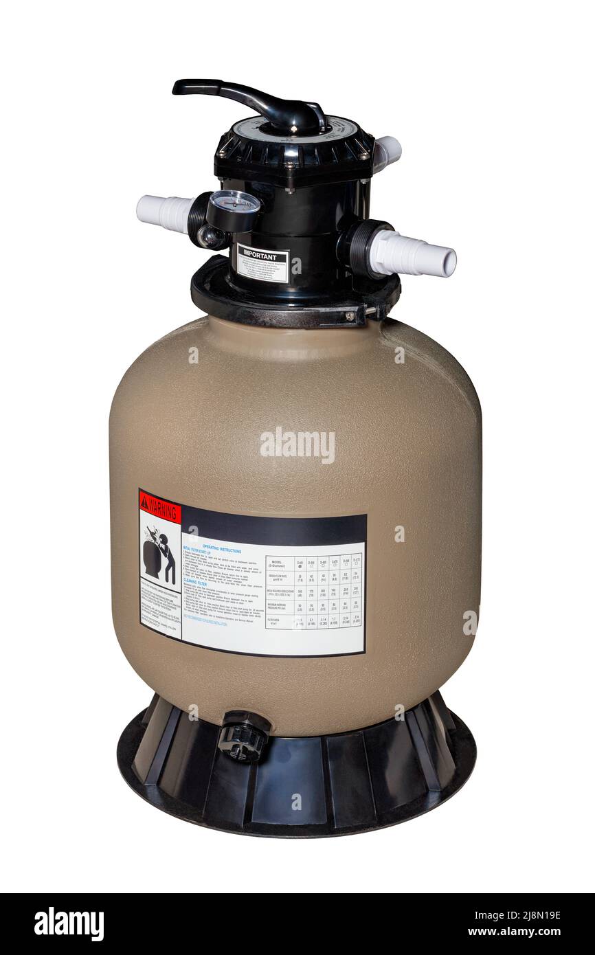 Pallone in ceramica del filtro a sabbia per piscine per una maggiore trasparenza dell'acqua. Isolato su sfondo bianco. Foto Stock