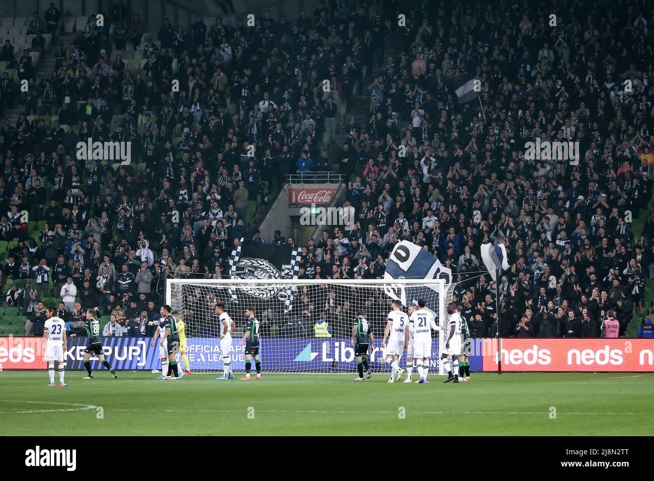 Melbourne, Australia, 17 maggio 2022. Tifosi della Melbourne Victory durante la partita di calcio A-League semi-finale tra Western United e Melbourne Victory all'AAMI Park il 17 maggio 2022 a Melbourne, Australia. Credit: Dave Hewison/Speed Media/Alamy Live News Foto Stock