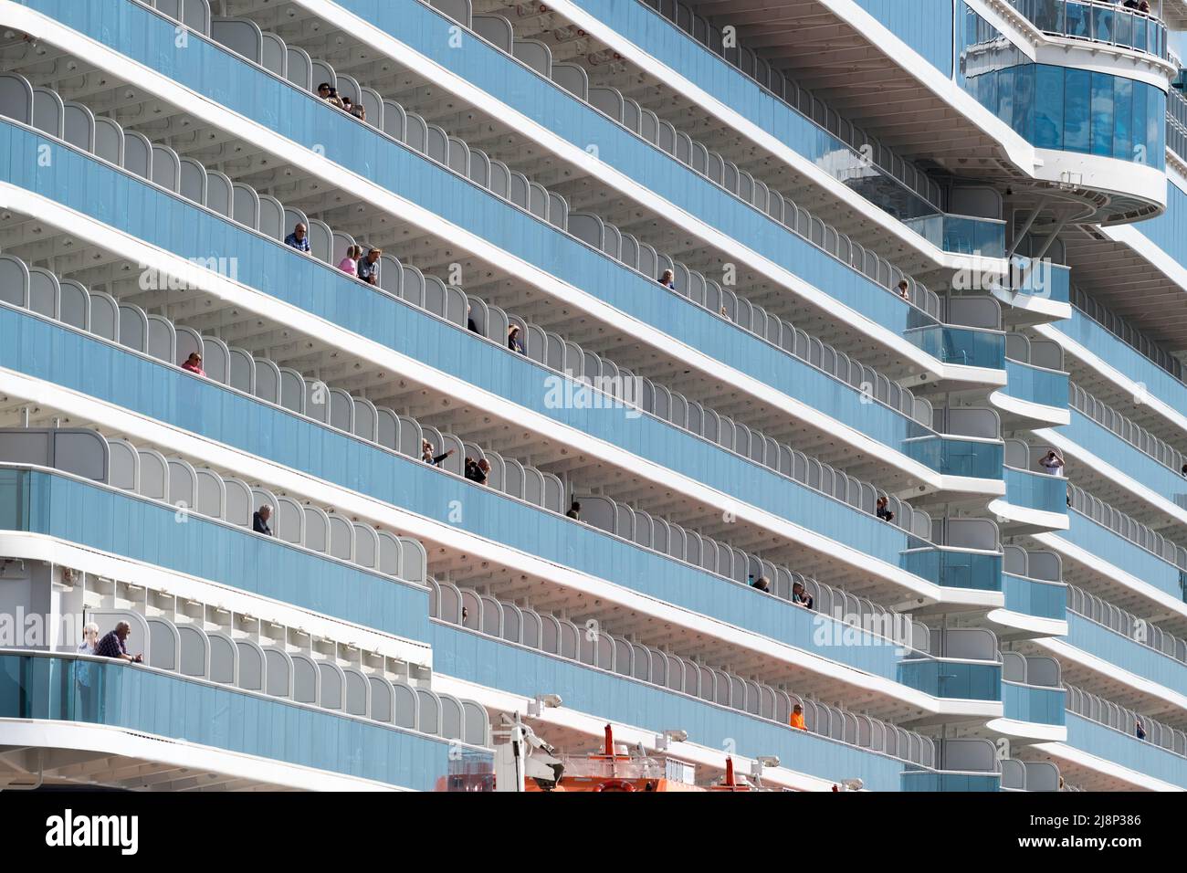 Sky Princess, una nave da crociera di classe reale gestita da Princess Cruises, una filiale di Carnival Corporation & plc, la più grande nave da crociera della storia o Foto Stock