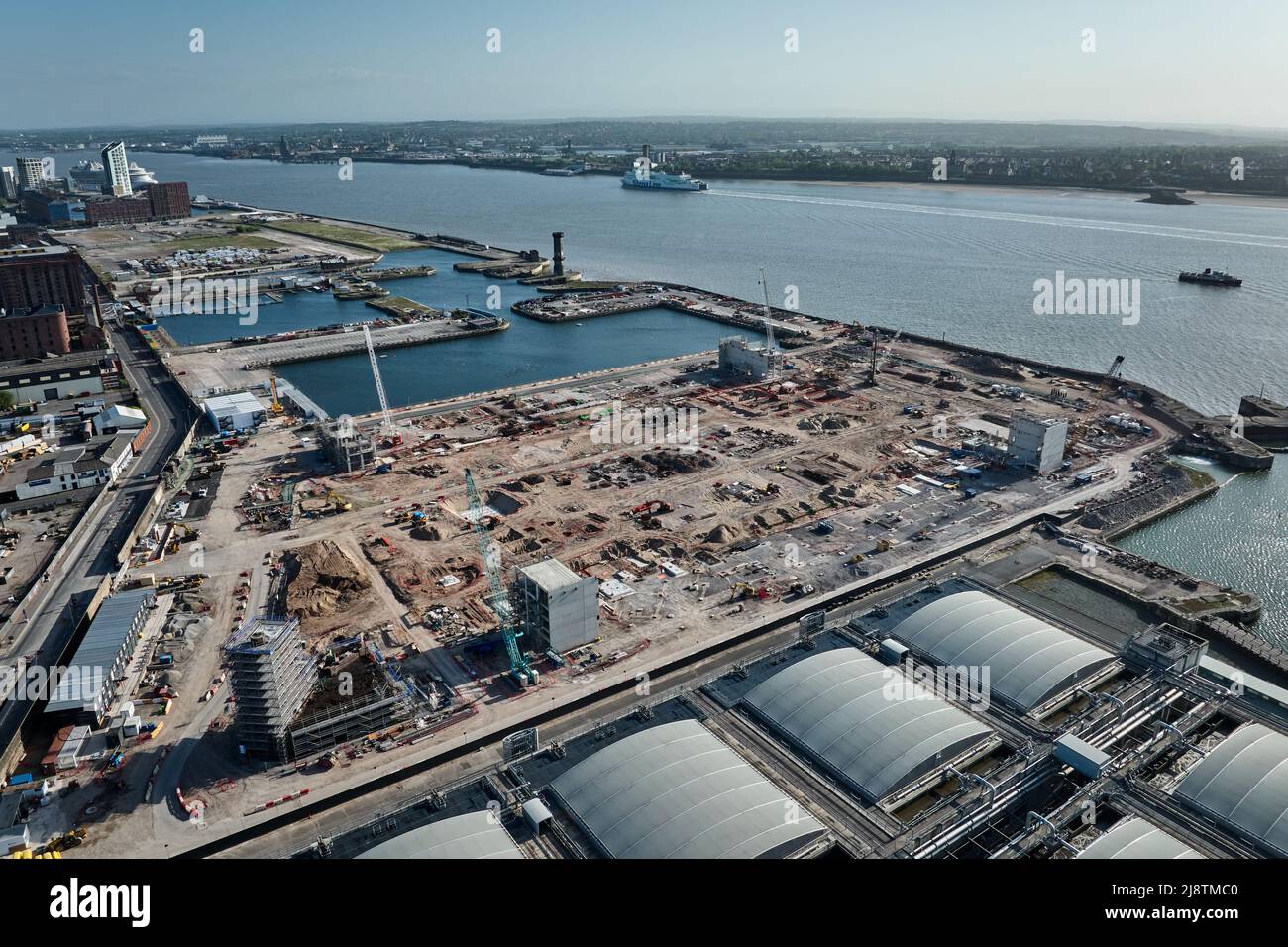 Una veduta aerea generale del molo di Bramley-Moore durante la costruzione di un nuovo stadio per l'Everton FC Foto Stock