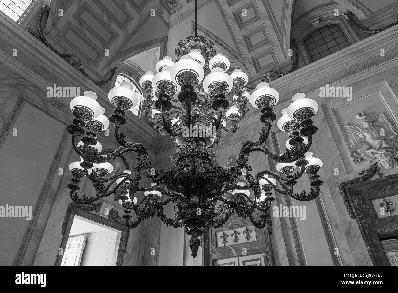 Caserta, Campania, Italia, la Reggia Vanvitelliana. Si tratta di un palazzo reale, con un parco, situato a Caserta. È la più grande residenza reale del wor Foto Stock