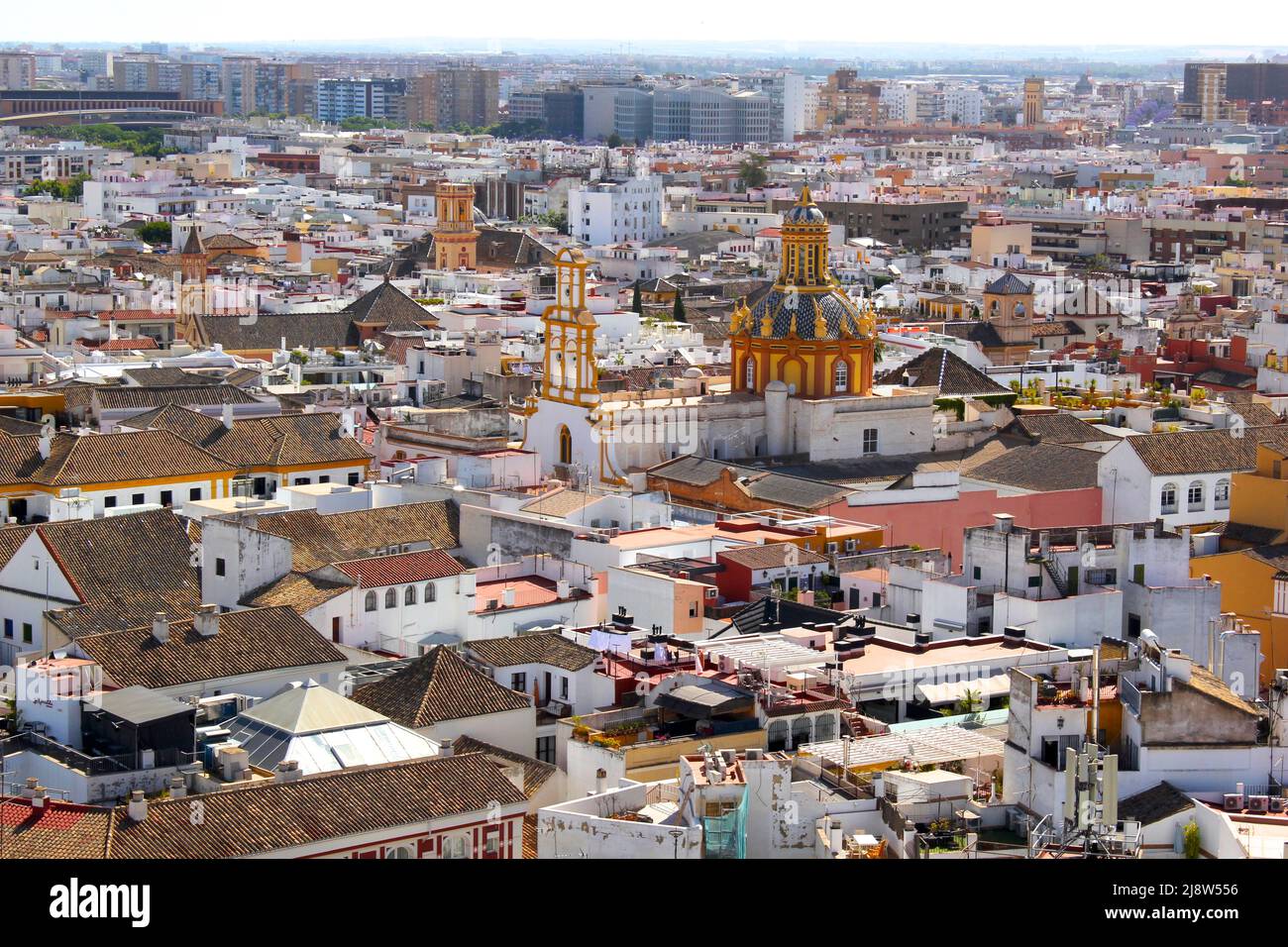 Vista su Siviglia dalla cima della torre sulla cattedrale. Foto Stock