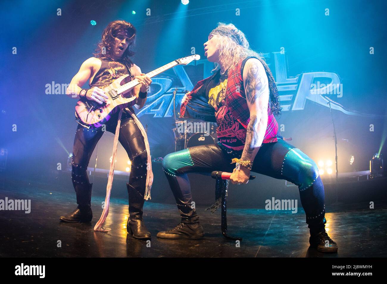 Michael Starr e Satchel of Steel Panther si esibiscono dal vivo Foto Stock