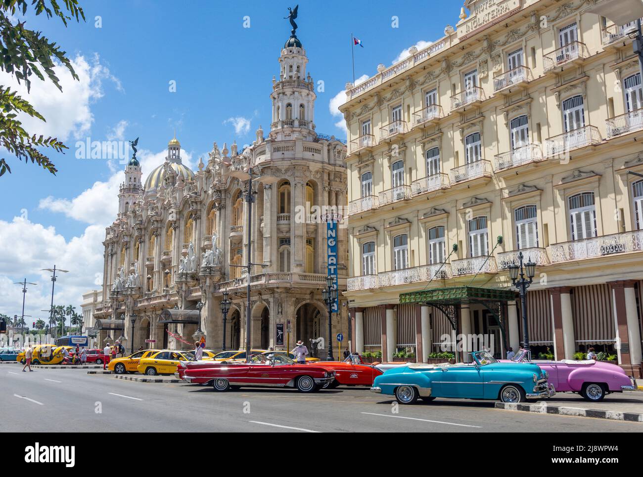 Hotel Inglaterra e Gran Teatro de la Habana, Paseo del Prado, Old Havana, Havana, la Habana, Repubblica di Cuba Foto Stock